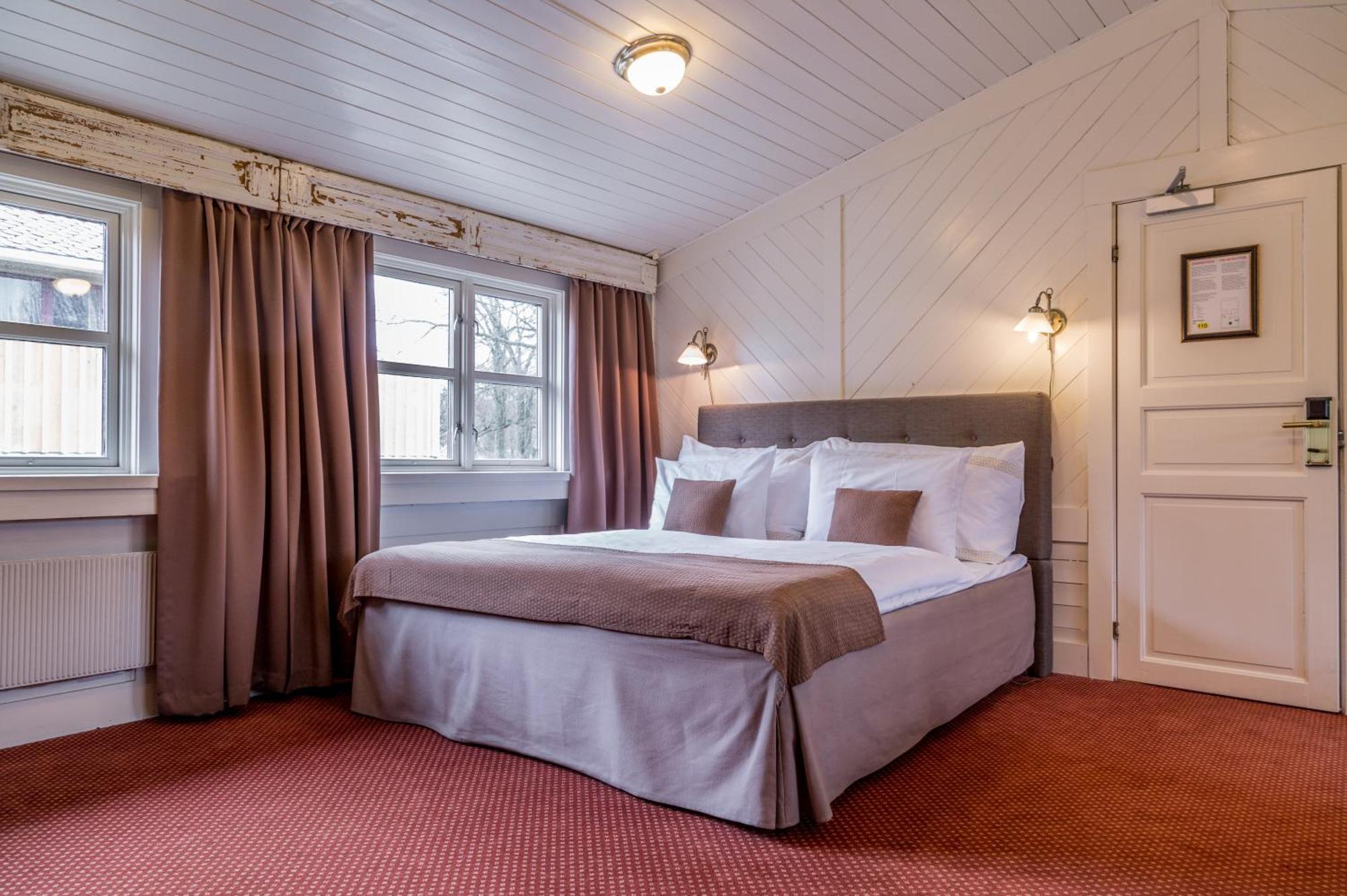 Kronen Gaard Hotel サンネス エクステリア 写真