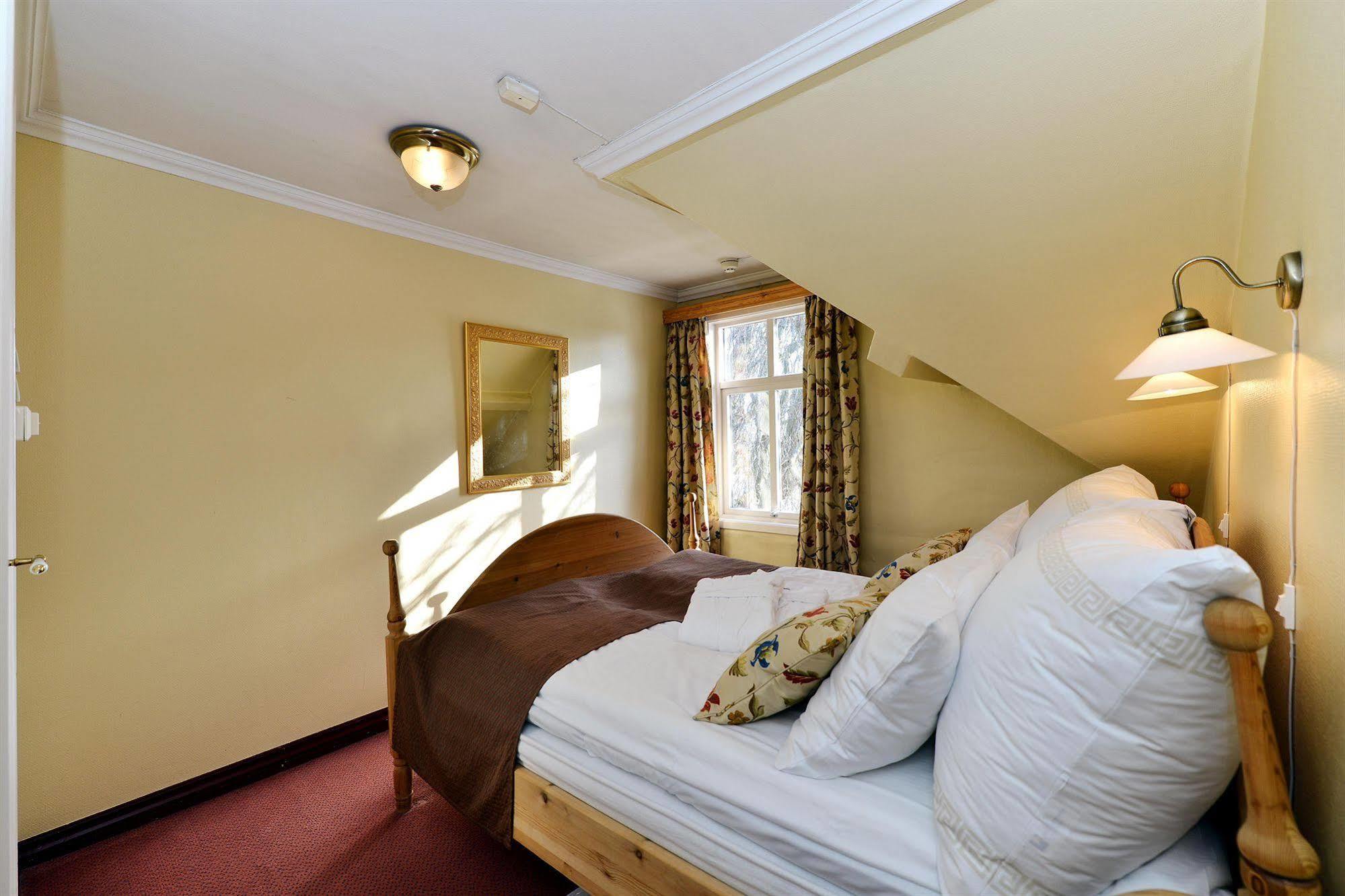 Kronen Gaard Hotel サンネス エクステリア 写真